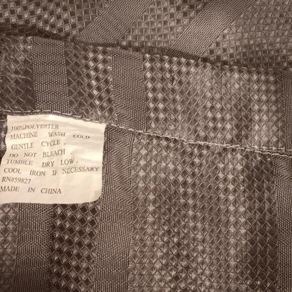 7 pc Gray Shower Curtain Set, Rings,  Magnetic Liner 2 rugs set - Picture 3 of 14